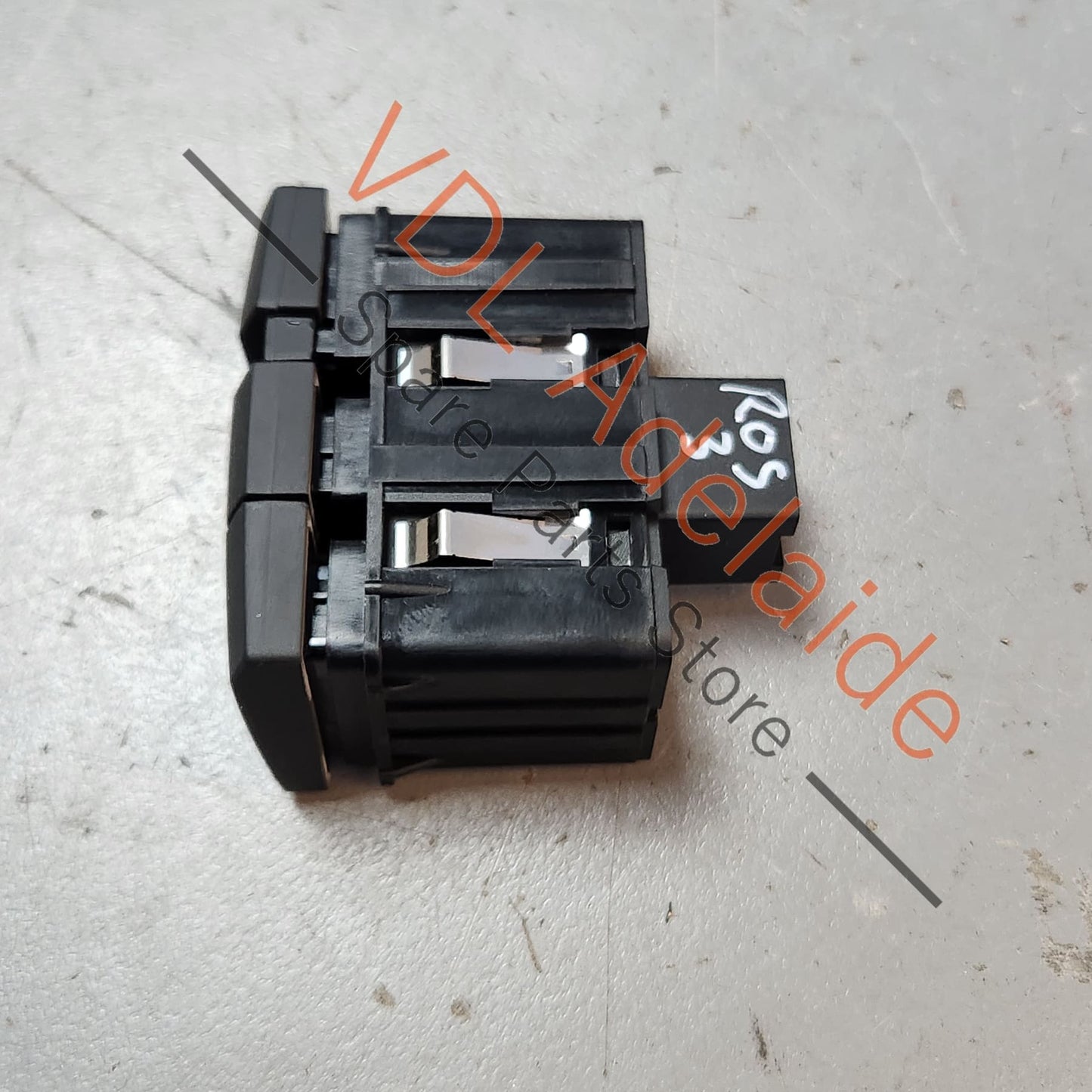 4L2927227B Audi Q7 4L Glovebox Opening & MMI Screen Switch 4L2927227B