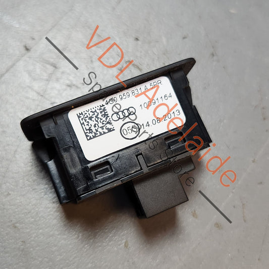 4G0959831A Audi A4 S4 B9 Electric Rear Hatch Tailgate Boot Close Button 4G0959831C 5PR