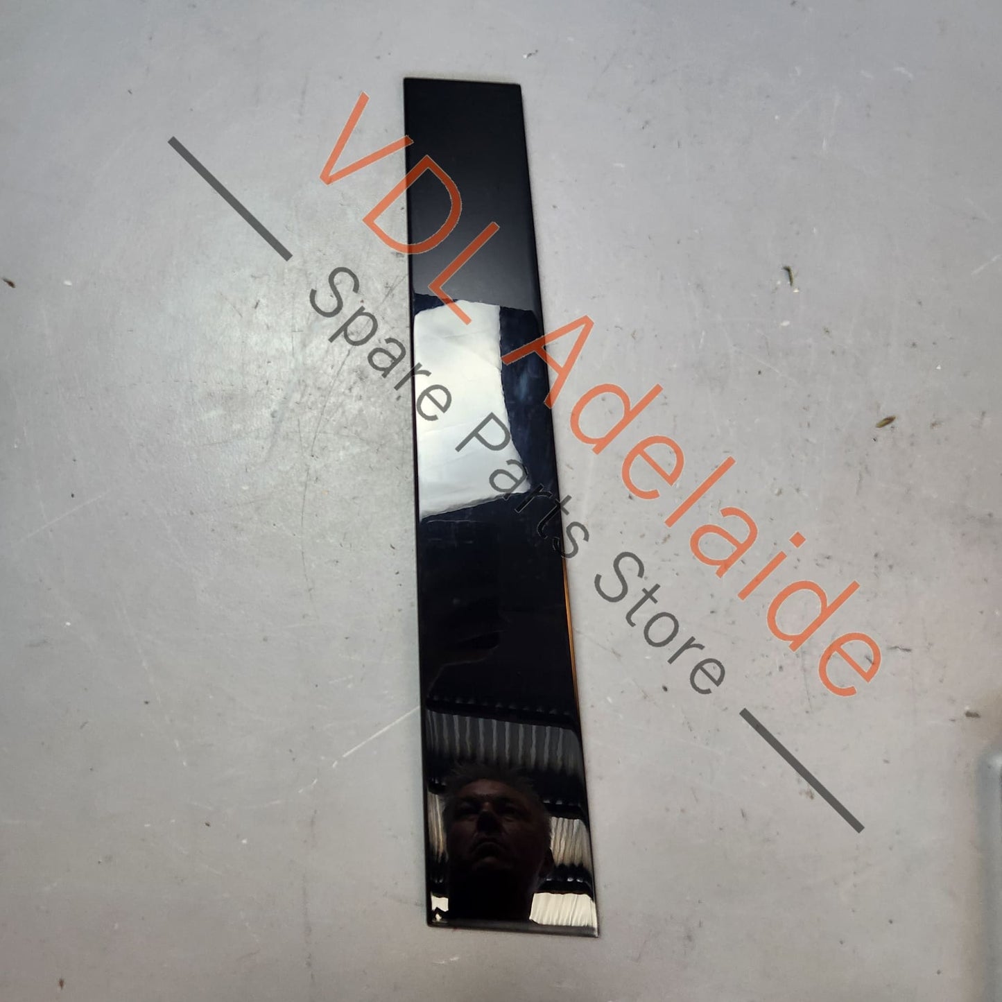 4L0839902Y9B Audi Q7 Right Rear Door B Pillar Exterior Trim Gloss Black 4L0839902 Y9B