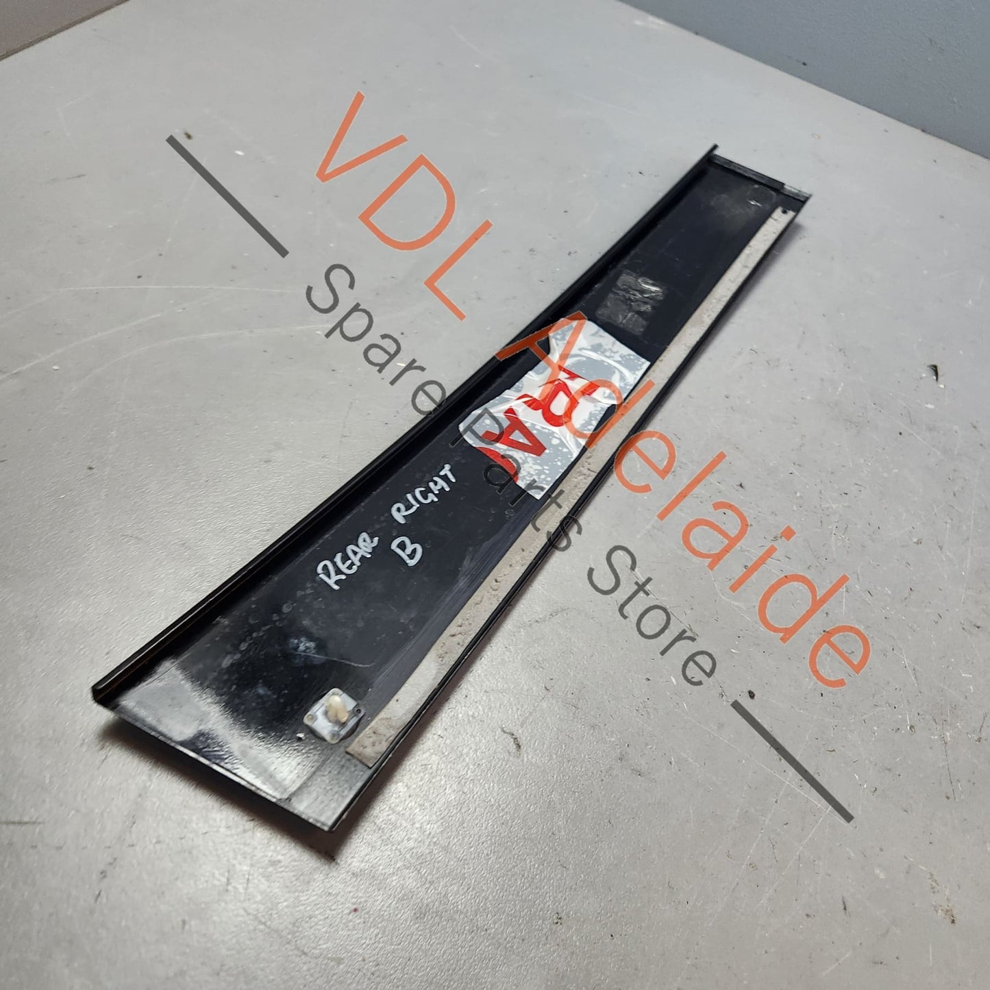 4L0839902Y9B Audi Q7 Right Rear Door B Pillar Exterior Trim Gloss Black 4L0839902 Y9B