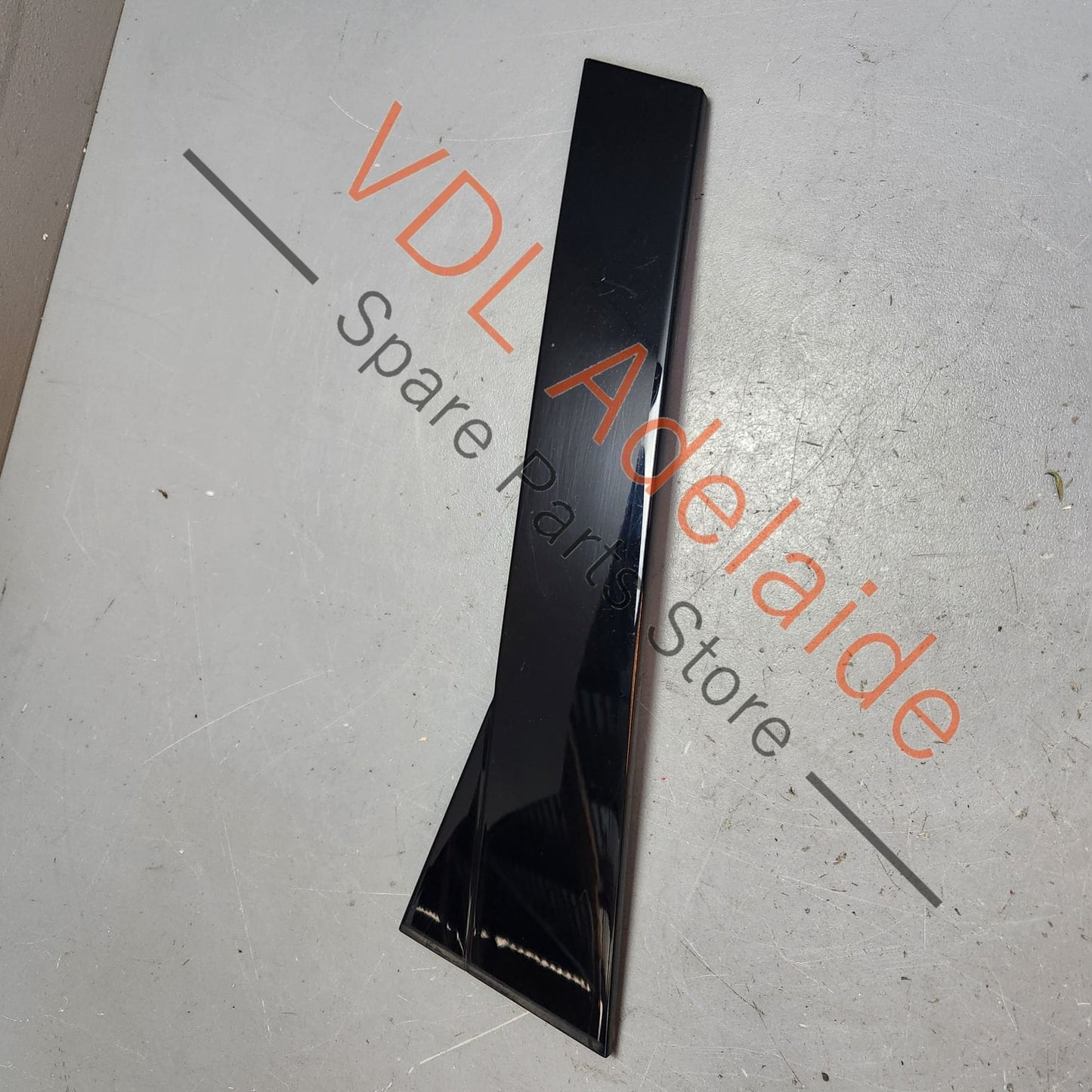 4L0839903Y9B Audi Q7 Left Rear Door C Pillar Exterior Trim Gloss Black 4L0839903 Y9B