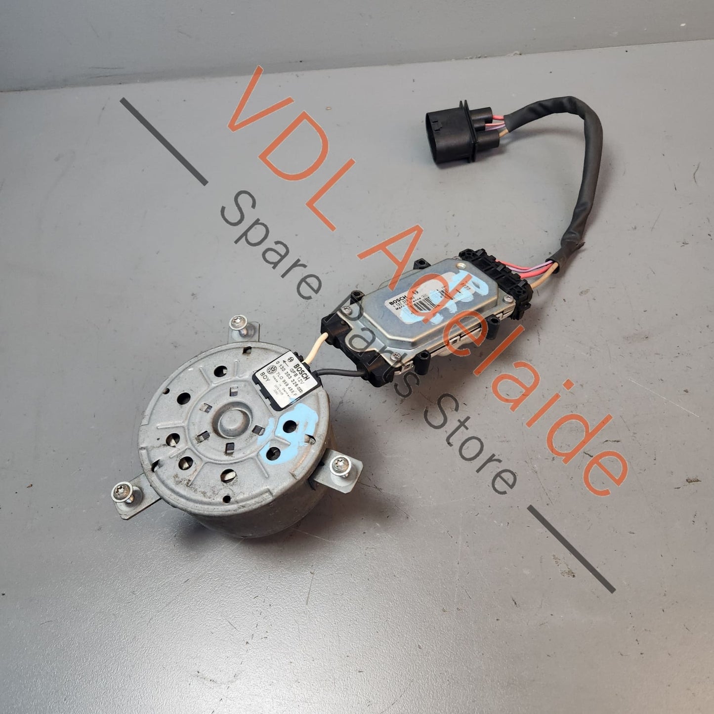 7L0959455F Audi Q7 Porsche Cayenne Left LHS Radiator Fan Motor for 300mm blade 7L0959455F