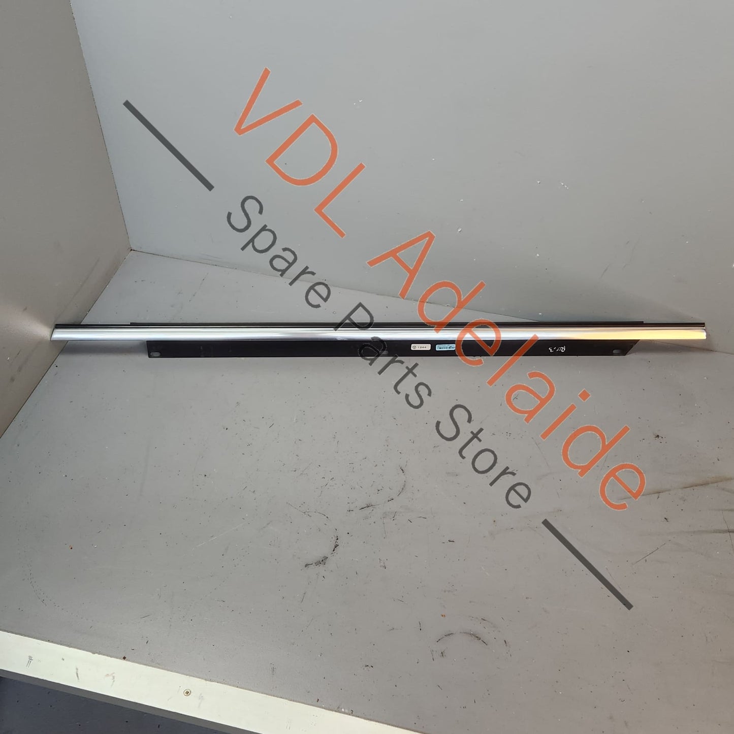 4L0853764E2ZZ Audi Q7 4L Exterior Window Seal Strip Moulding Chrome Trim Right Rear 4L0853764E 2ZZ