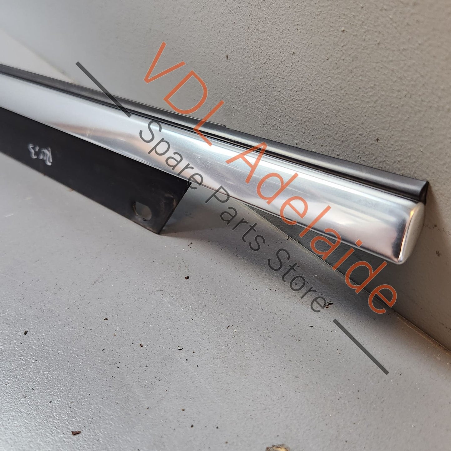 4L0853764E2ZZ Audi Q7 4L Exterior Window Seal Strip Moulding Chrome Trim Right Rear 4L0853764E 2ZZ