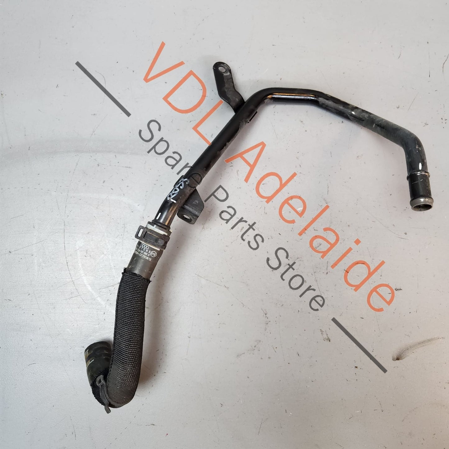 7L8121065D 7L8121065C Audi Q7 3.0 V6 Diesel Radiator Coolant Hose Pipe 7L8121065D 7L8121065C