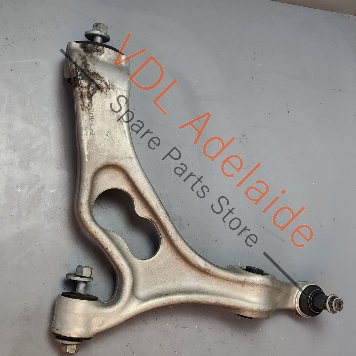 7P0407152E Audi Q7 4L Front Lower Wishbone LCA Control Arm Right RHS 7P0407152E