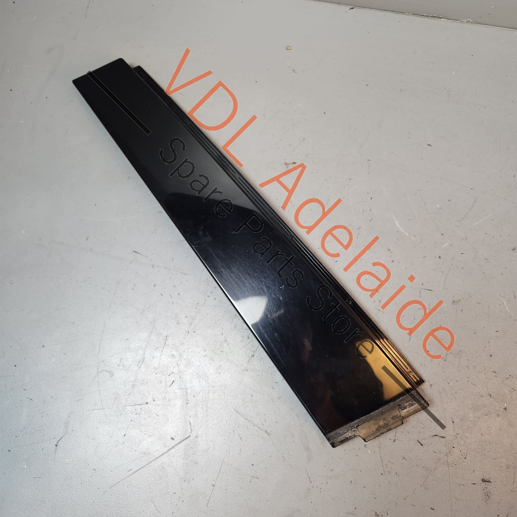 thumbnail image 2 of Audi Genuine A3 8P 3-Door Right O/S B-Pillar Trim Cover Black 8P3853290B 2 of 5