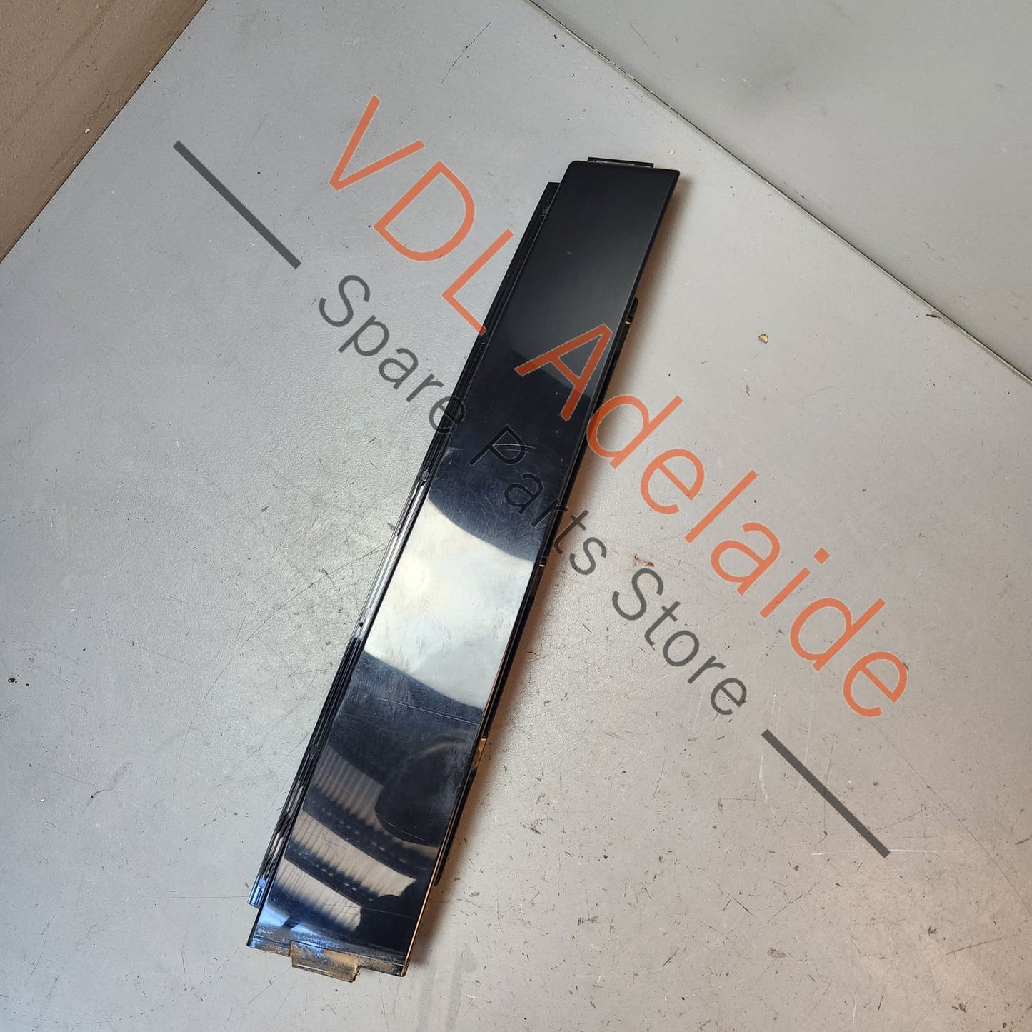 5K6839901B 5K6839901B041 VW Golf MK6 Rear Left Exterior Door Window Frame B-Pillar Trim 5K6839901B
