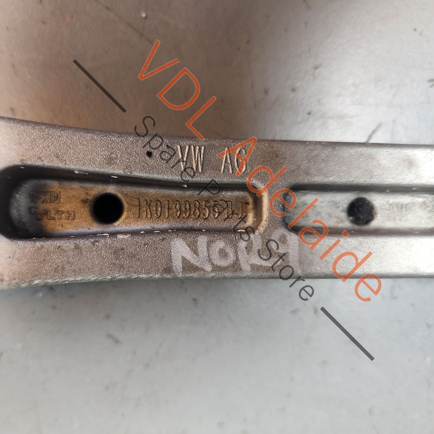 1K0199855BB 1K0199855BJ VW Golf MK6 Lower Engine Pendulum Mount 1K0199855BJ 1K0199855BB
