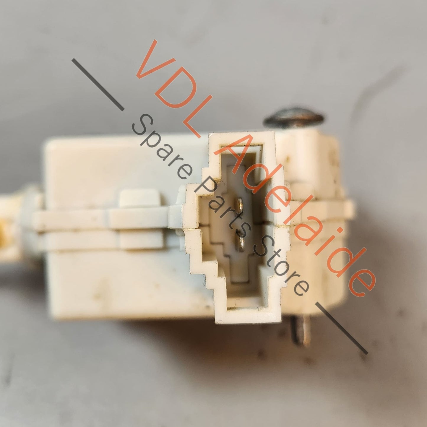 5K6810773A VW Golf Mk6 Fuel Cap Door Actuator Motor Lock 5K6810773A