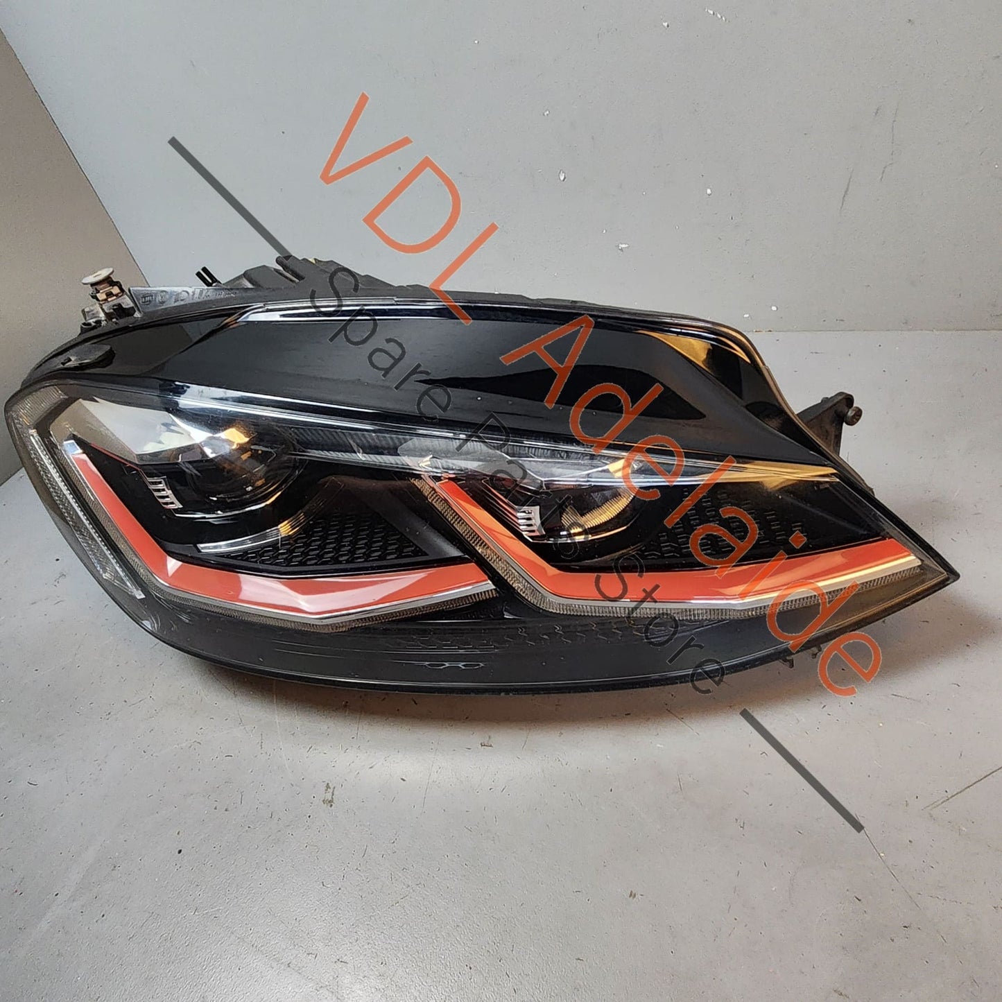 5G2941078A 5G2941060A Genuine VW Golf MK7.5 Gti Right Headlight Red Stripe 5G2941078A for RHD models