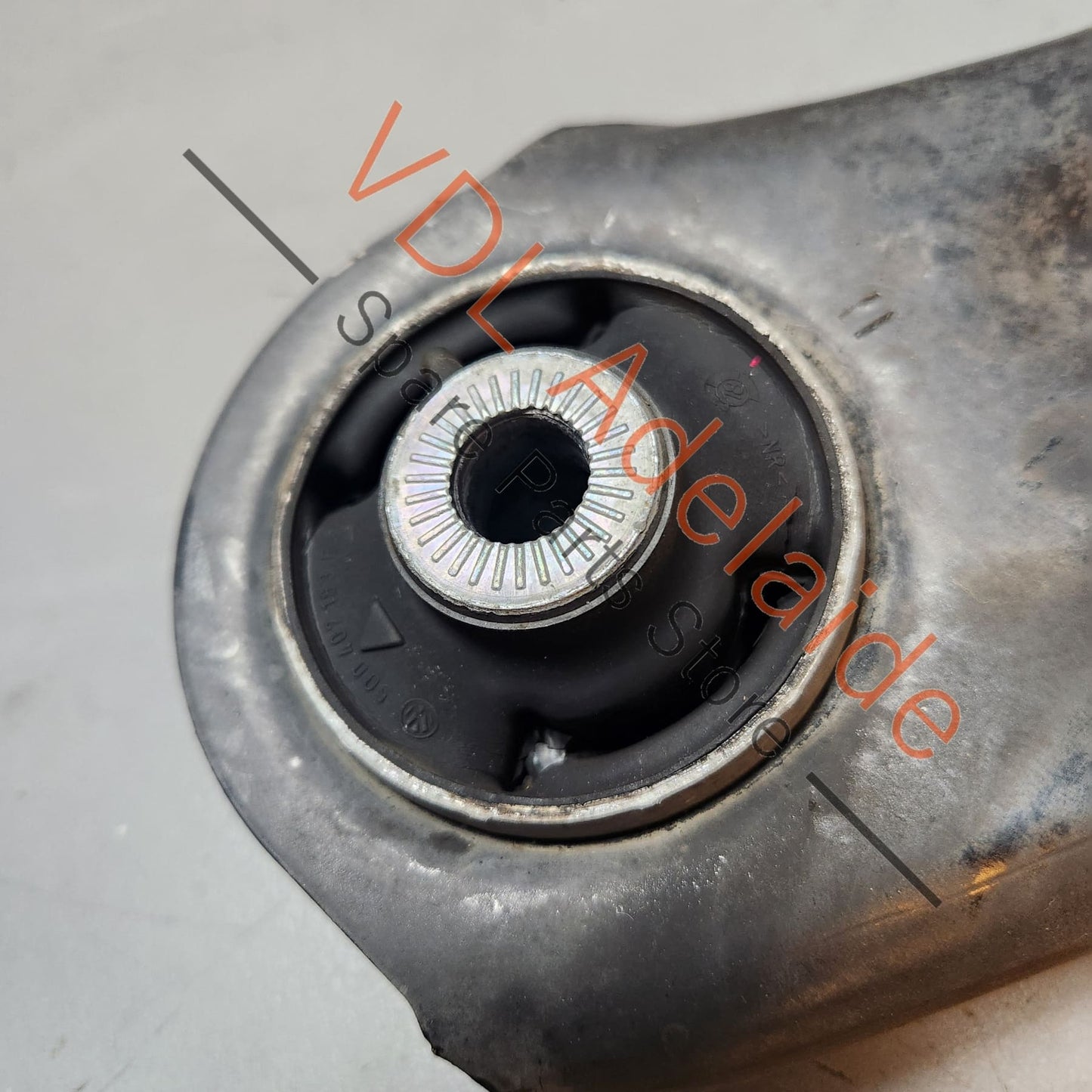 5Q0407152R 5WA407152 VW Golf MK7 7.5 Front Right Lower Control Arm 5Q0407152R / 5WA407152