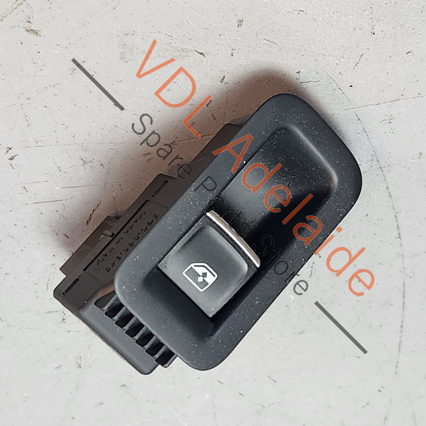 5G0959855LWZU Volkswagen VW Highline Front or Rear Passenger Single Power Window Switch 5G0959855L