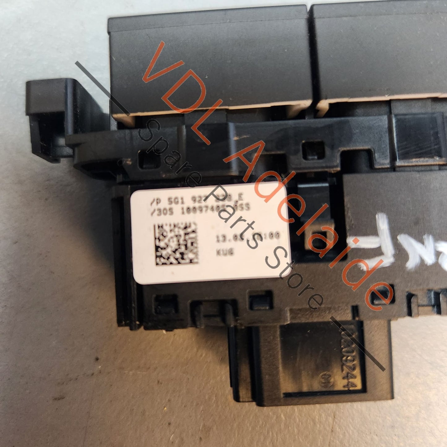 5G1927238E VW Golf MK7 7.5 Centre Console Button for Parking Aid Switch 5G1927238F WZU