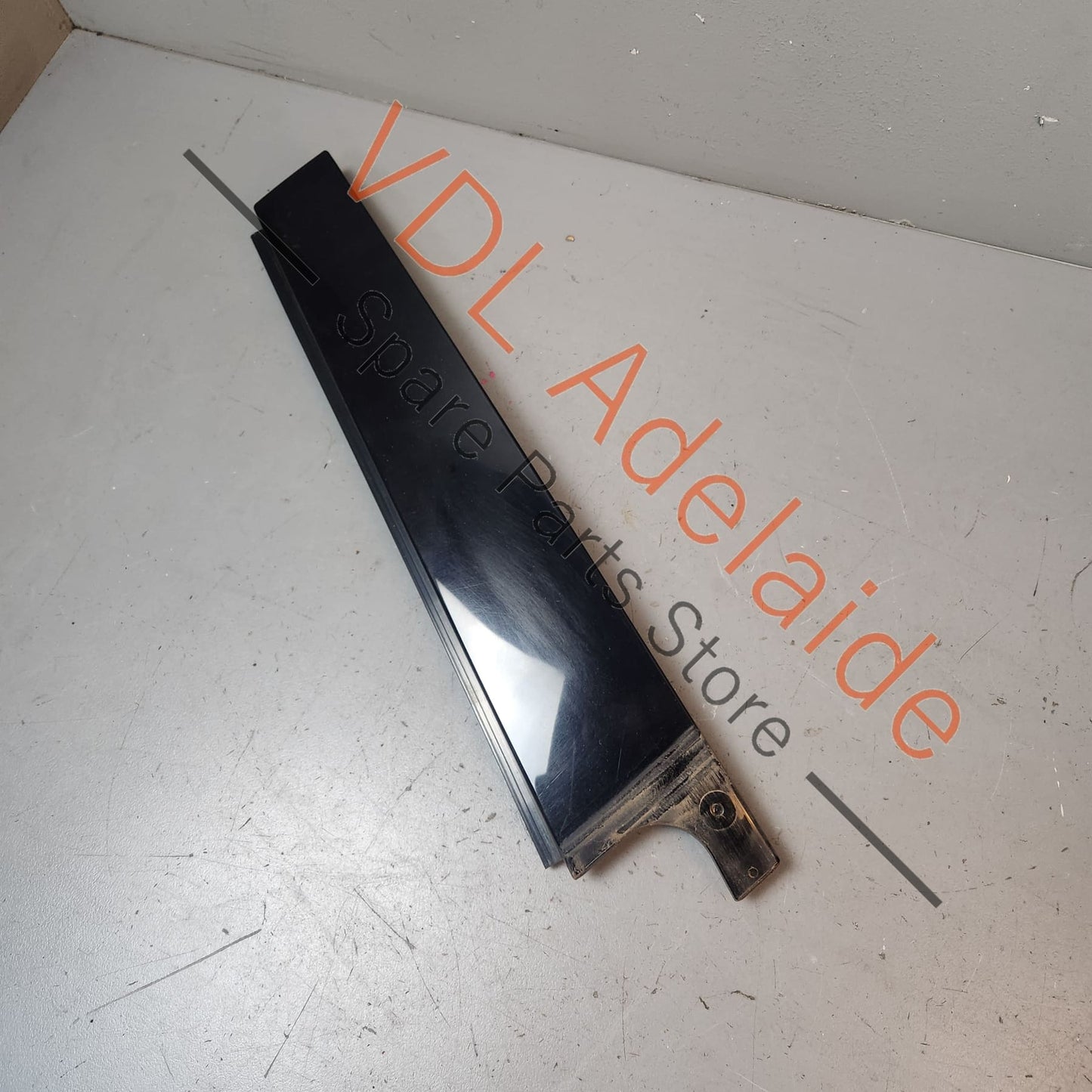 5G6839901B VW Golf Mk7 Gloss Black Rear Left B Pillar Exterior Trim for Door Window Frame 5G6839901B