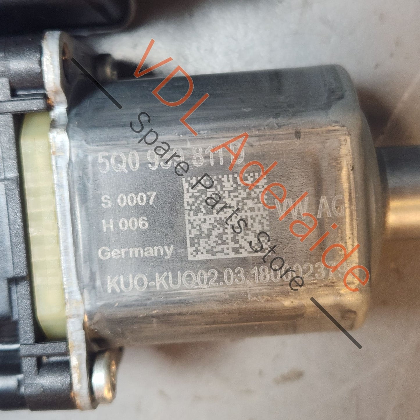 5Q0959811D 5Q0959407 130822695 VW Golf MK7 Rear Left Window Regulator Motor 5Q0959407 5Q0959811D 0130822695