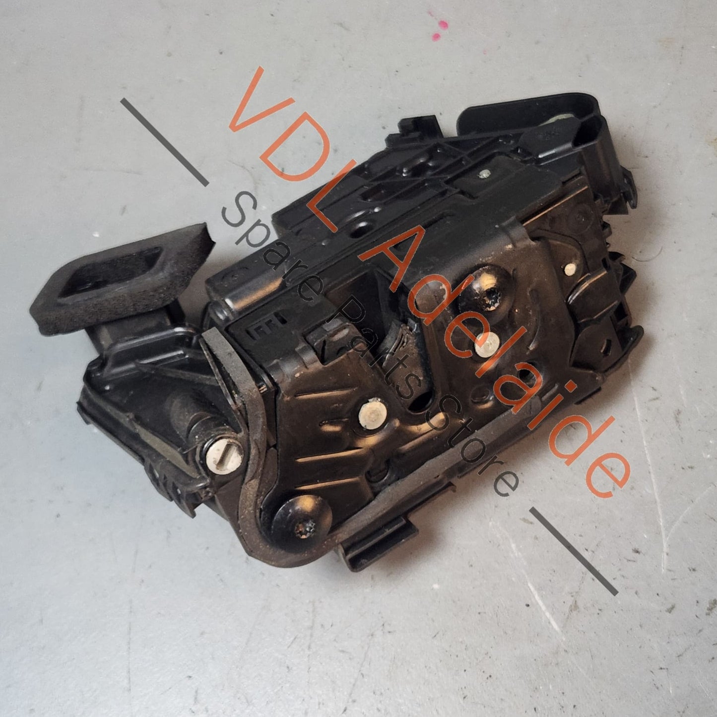 5TC837015 VW Golf Crafter Audi Q3 RSQ3 Front Left Door Lock Mechanism 5TC837015