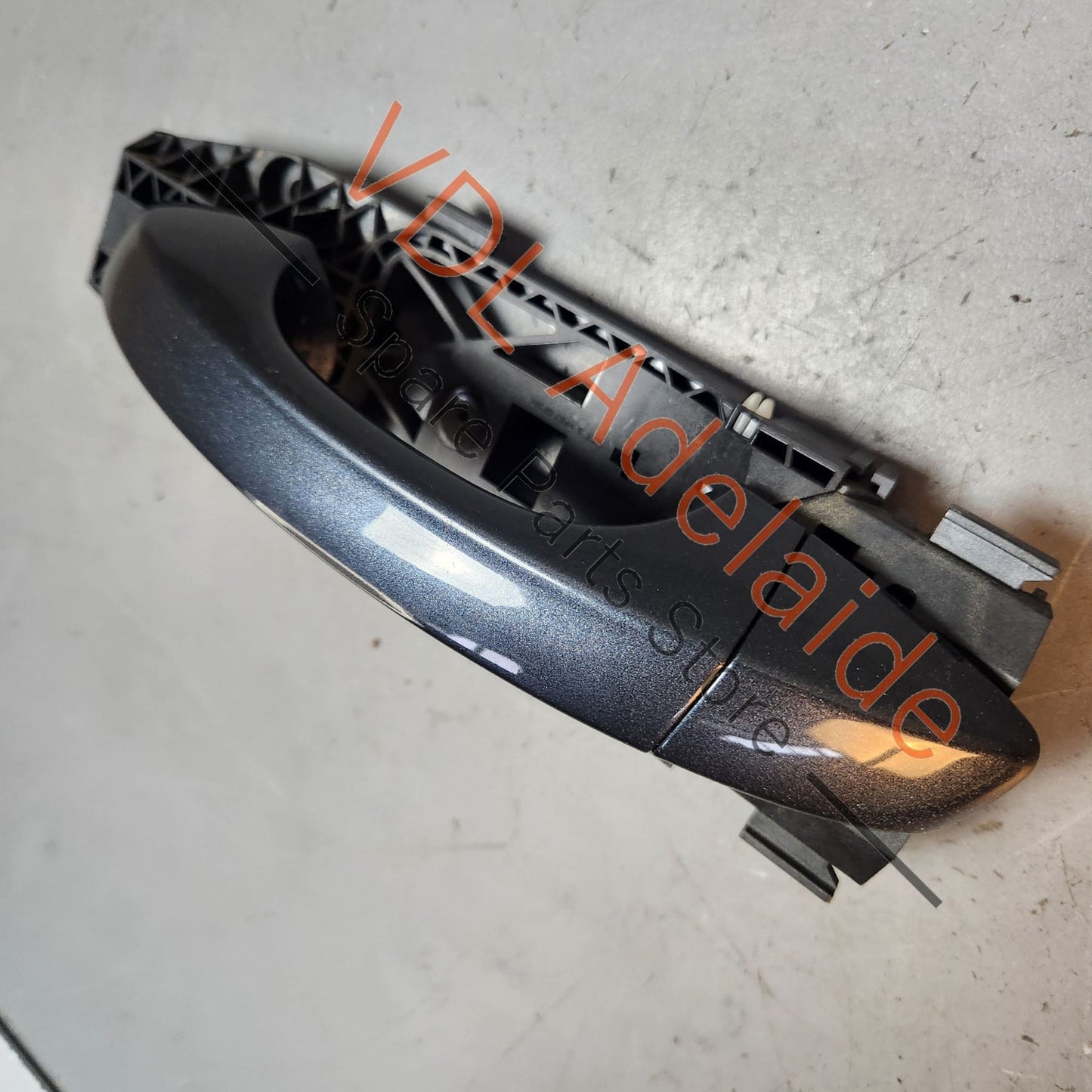 5G0837205NGRU 5N0839885H VW Golf MK7 7.5 Left Side Exterior Door Handle and Mounting Bar 5G0837205N GRU 5N0839885H Dark Iron Blue Metallic 8P8P LD5G