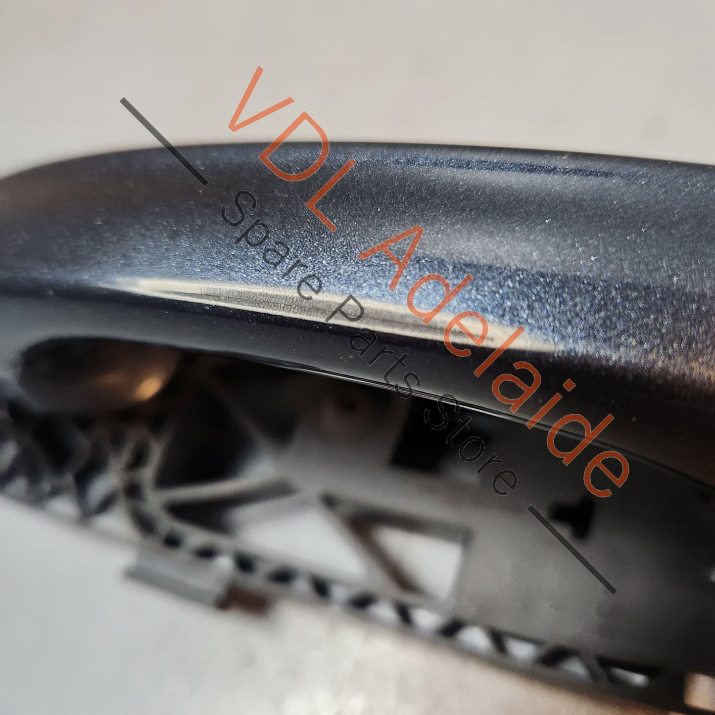 5G0837205NGRU 5N0839885H VW Golf MK7 7.5 Left Side Exterior Door Handle and Mounting Bar 5G0837205N GRU 5N0839885H Dark Iron Blue Metallic 8P8P LD5G