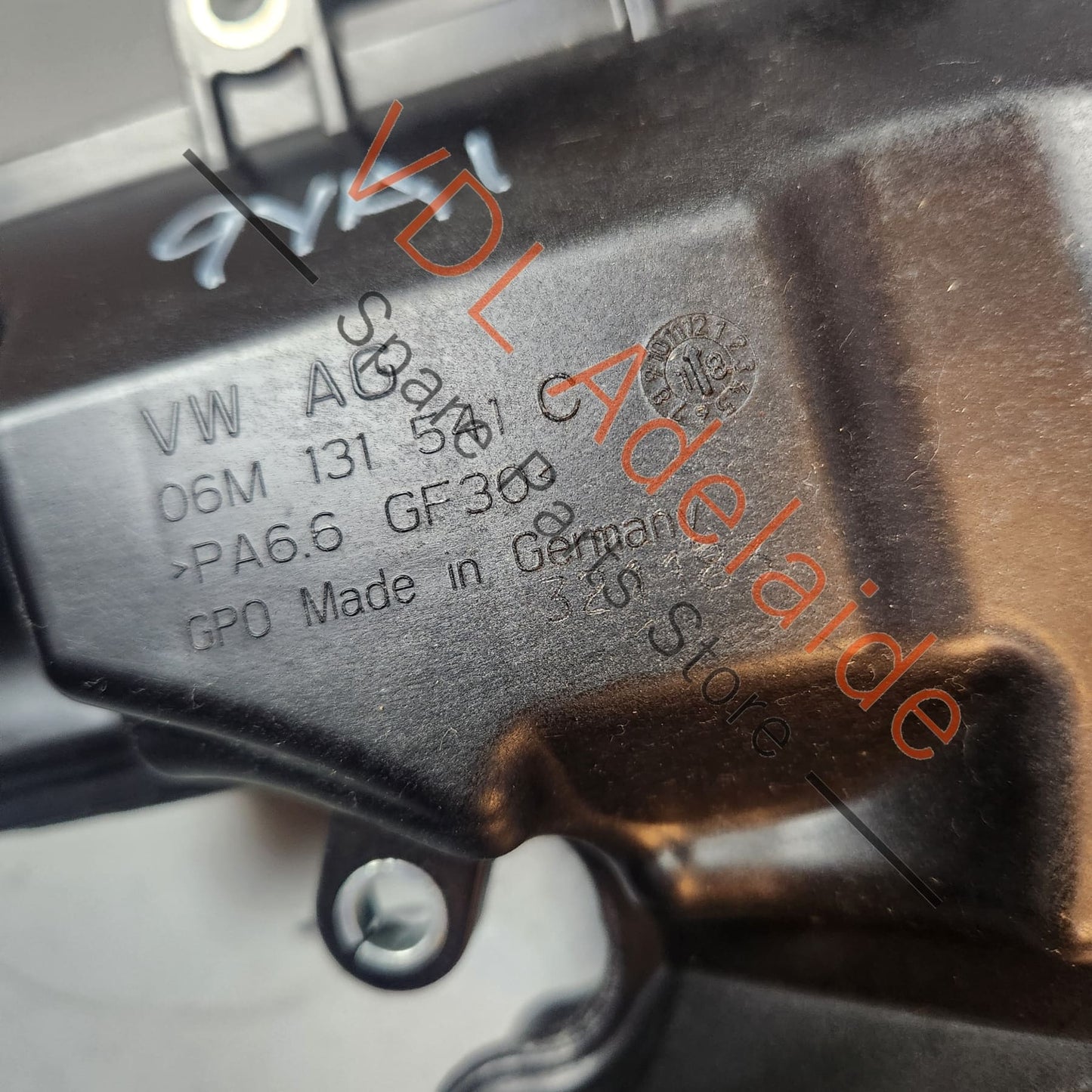 PAB13154100 06M131541C Genuine Audi Porsche VW Vacuum Tank Reservoir PAB13154100 06M131541C