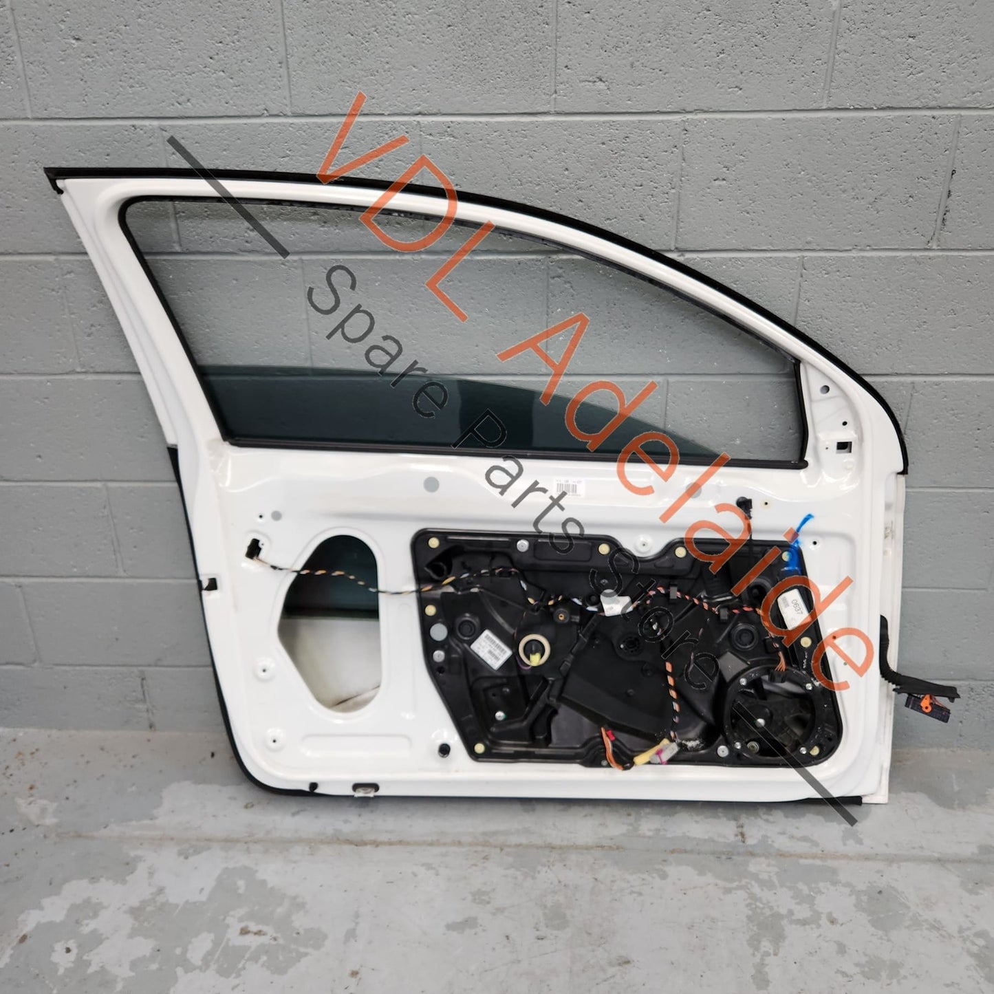 5K3831055K VW Golf MK6 3dr Hatch Left Front Door Shell Panel Candy White B4B4 LB9A 5K3831055K