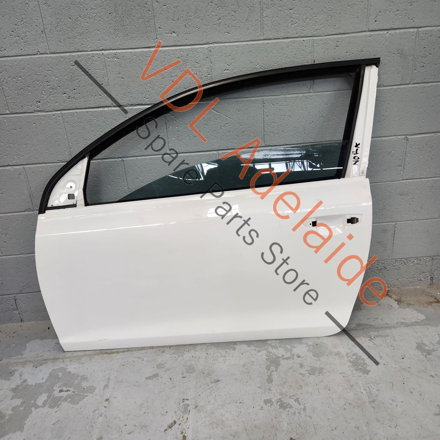 5K3831055K VW Golf MK6 3dr Hatch Left Front Door Shell Panel Candy White B4B4 LB9A 5K3831055K