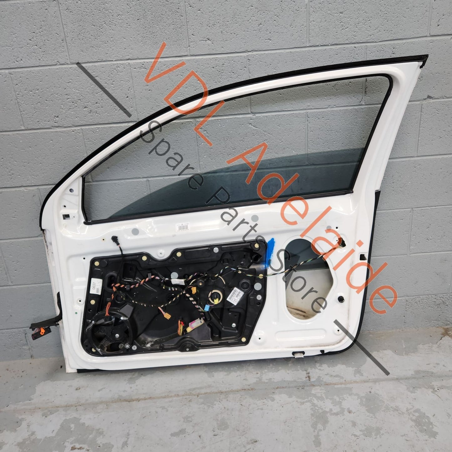 5K3831056K VW Golf MK6 3dr Hatch Right Front Door Shell Panel Candy White B4B4 LB9A 5K3831056K