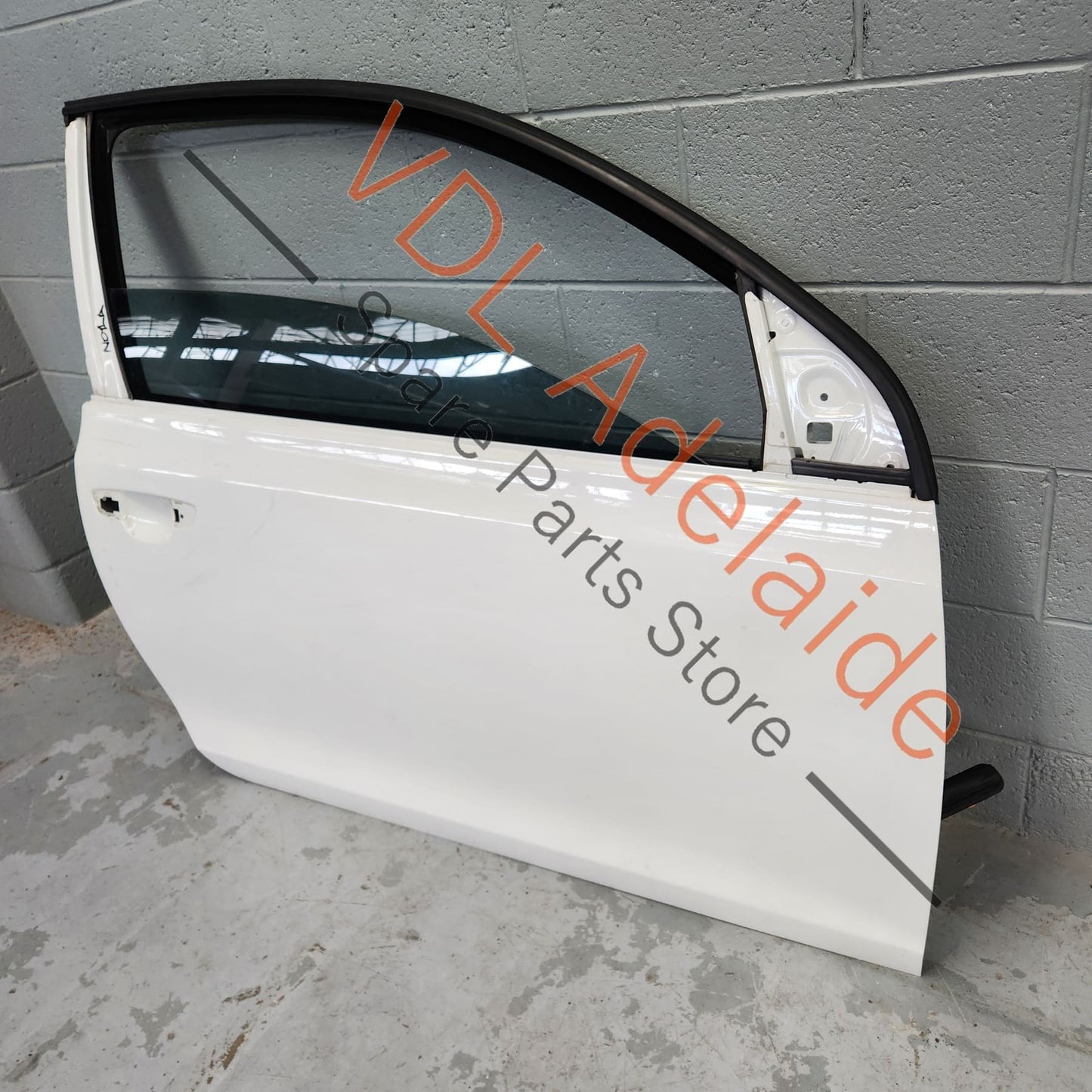 5K3831056K VW Golf MK6 3dr Hatch Right Front Door Shell Panel Candy White B4B4 LB9A 5K3831056K