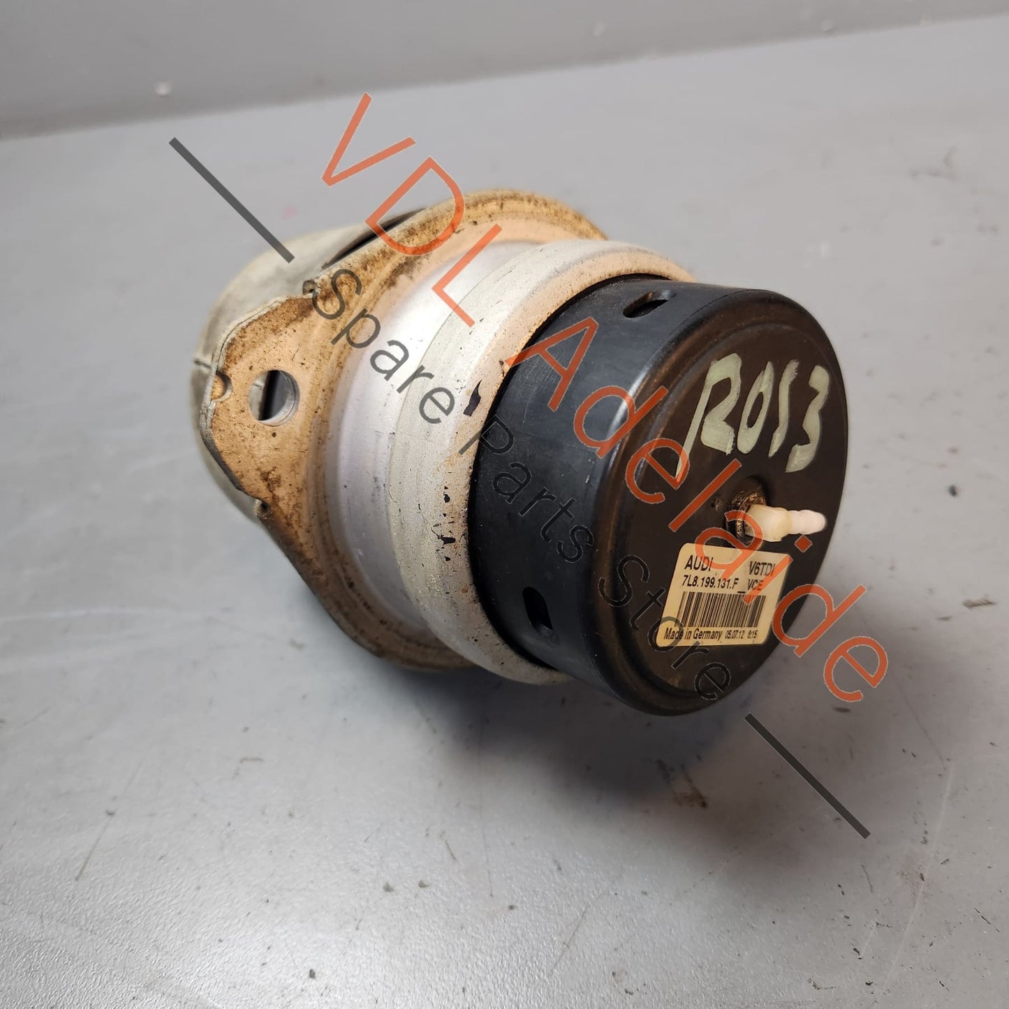 7L8199131F Audi Q7 VW Touareg Engine Mount Left or Right Side 7L8199131F