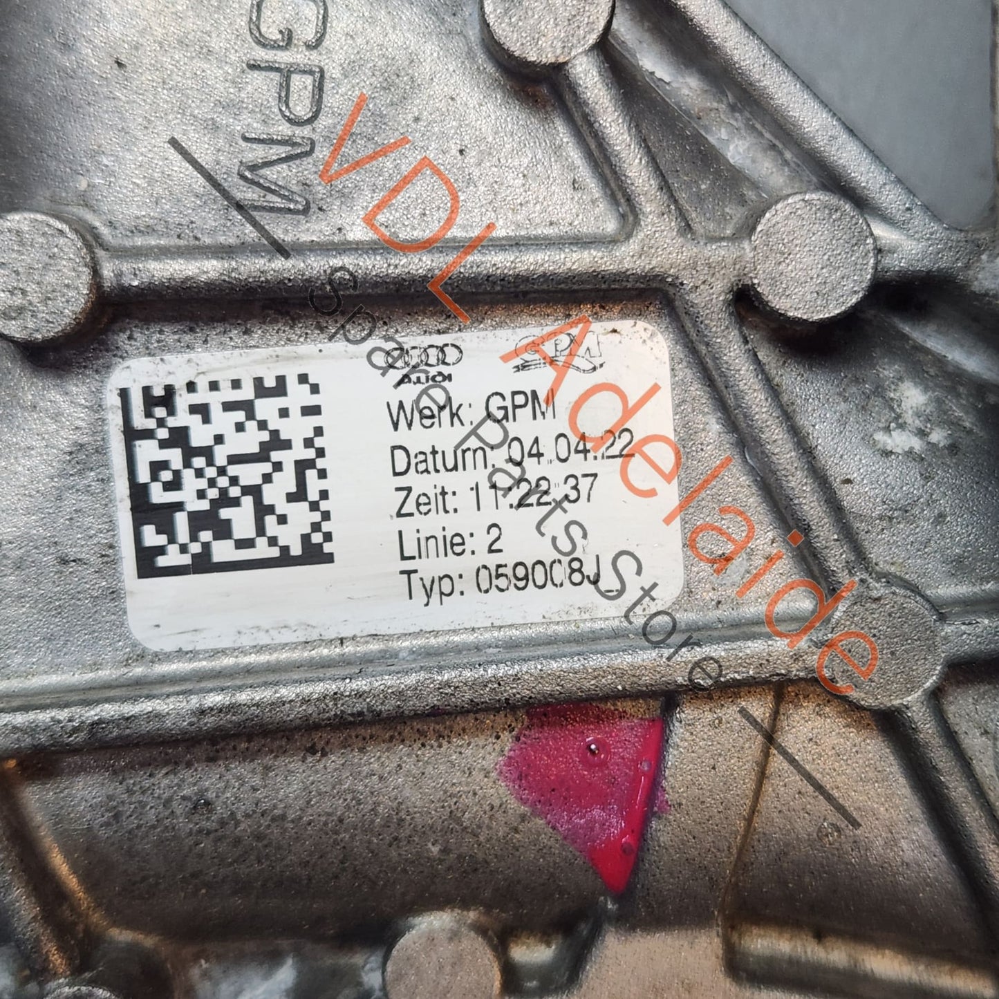 059121008J VW Audi V6 Diesel 3.0 Water Pump (near new) 059121008J