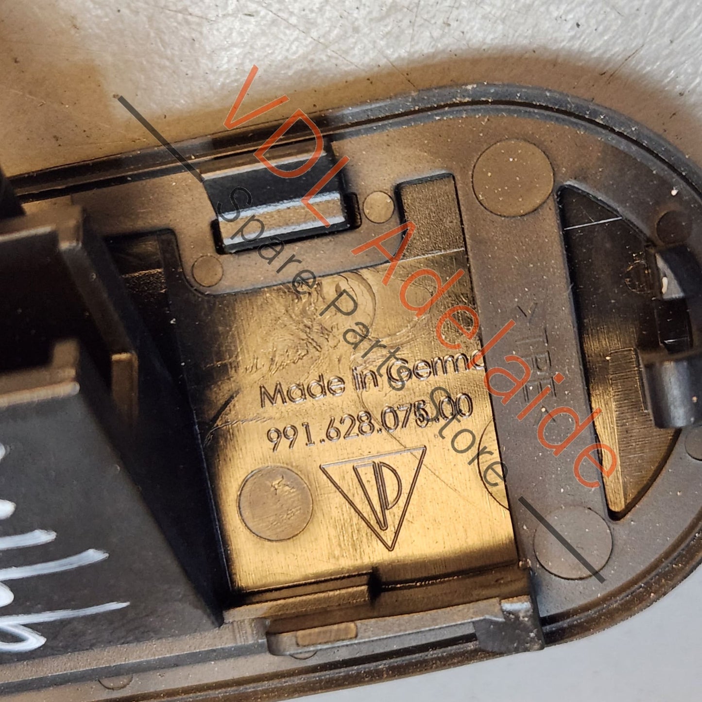 99162807300 99162807500 Porsche 911 Boxster Cayman Windscreen Washer Jet 99162807300 99162807500