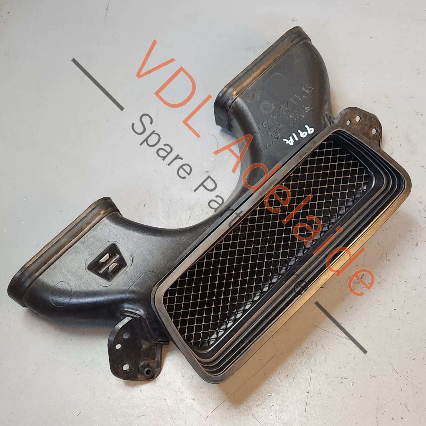 9P1129533A Porsche 911 Air Filter Intake Duct 9P1129533A