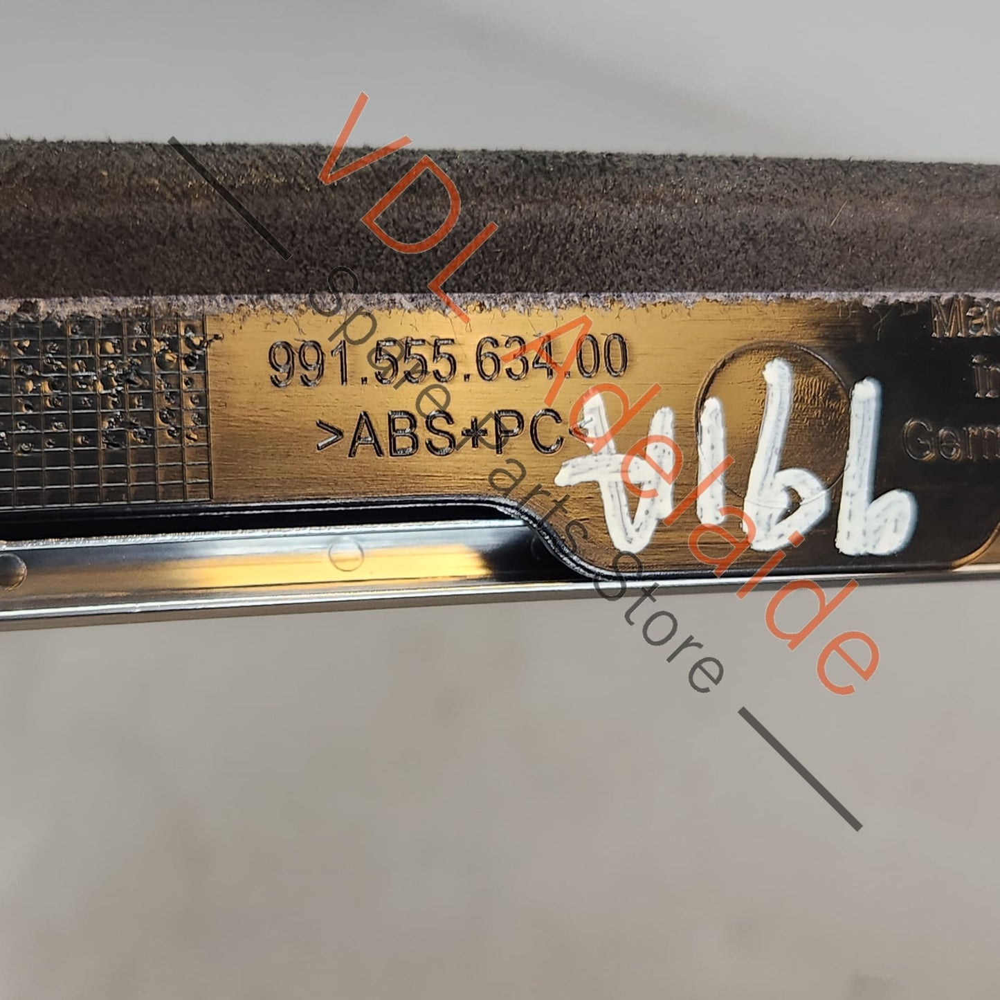 991555634002W0 Porsche 911 991 RHS Right Side Alcantara Door Trim Interior Grab Handle 99155563400 2W0