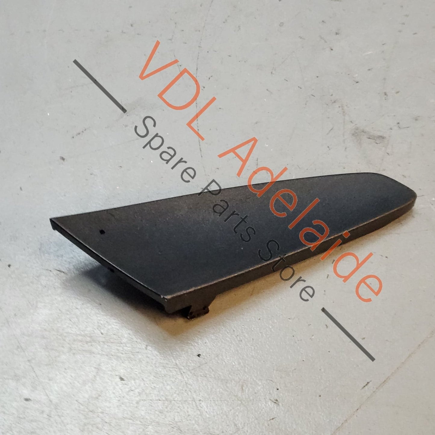 7PP837248 7PP8372481E0 Porsche 911 Interior Door Trim Handle Pull Cover Right 7PP837248 1E0