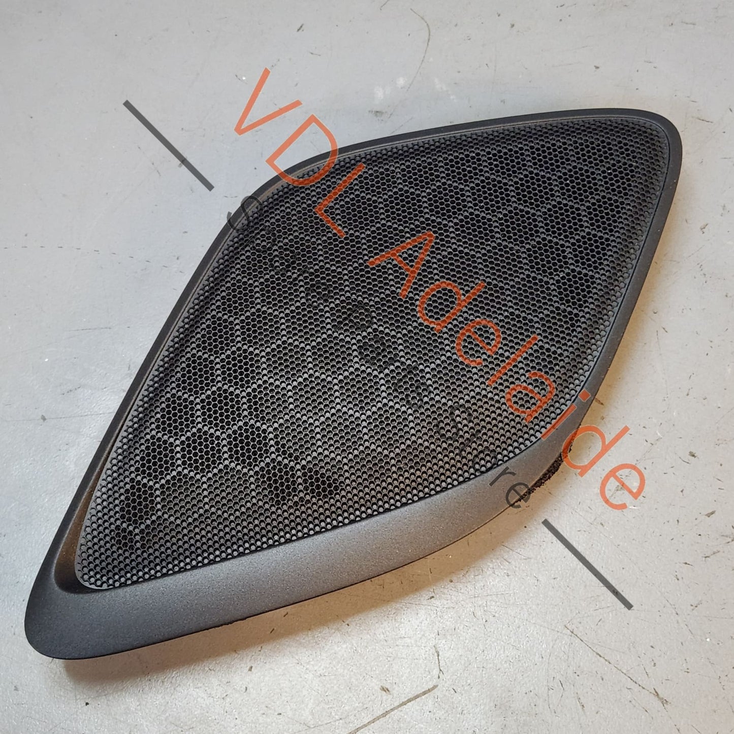 99155505000 991555000000 Porsche 911 Rear Right Interior Trim for Speaker Loudspeaker 99155505000 1E0