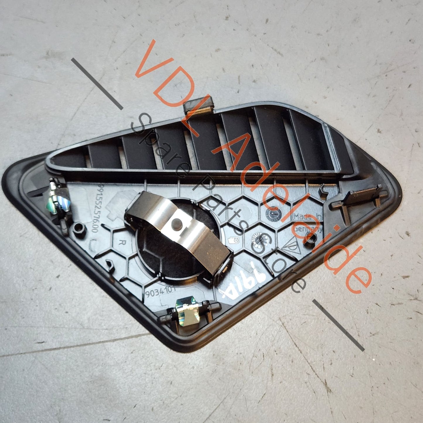 99155257600 991552576005Q0 Porsche 911 Front Right Dashboard Interior Trim for Speaker Loudspeaker 99155257600 5Q0