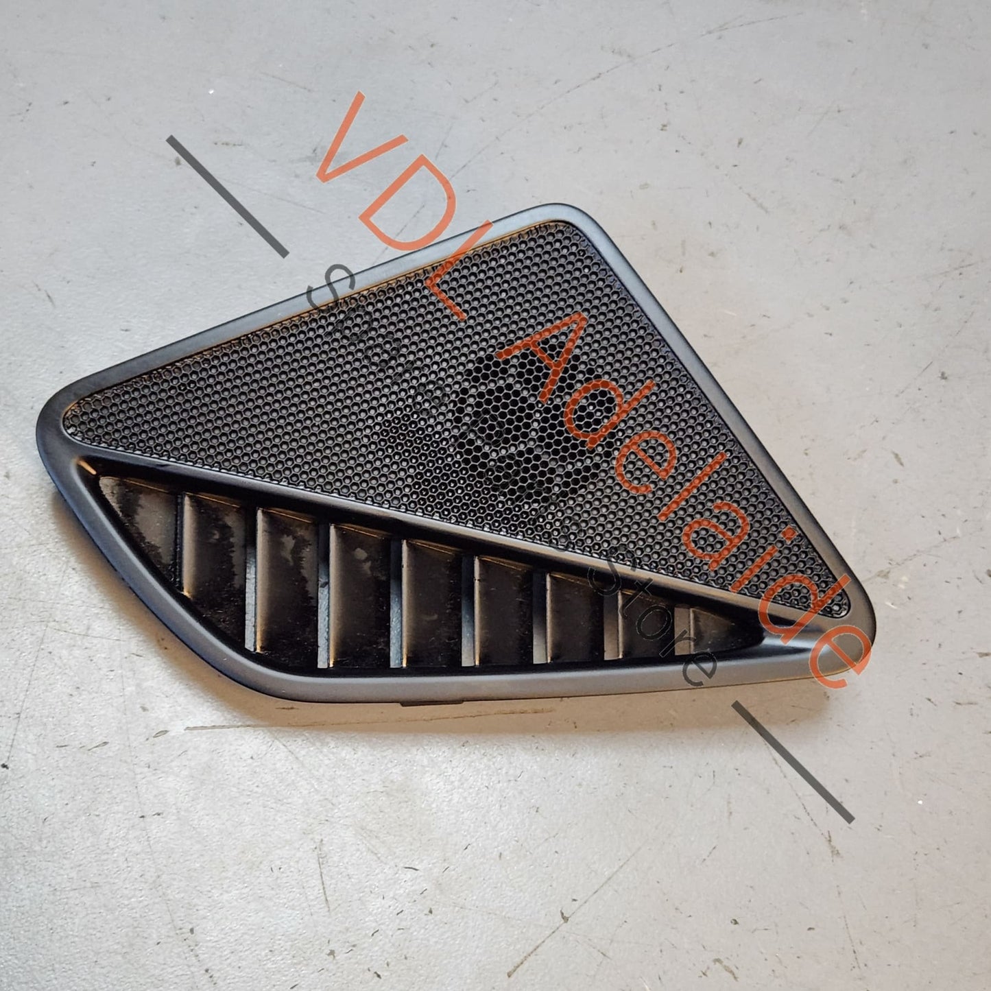 99155257600 991552576005Q0 Porsche 911 Front Left Dashboard Interior Trim for Speaker Loudspeaker 99155257500 5Q0