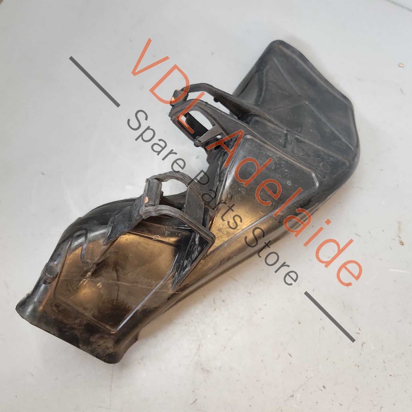 9P1615457E Porsche 911 Rear Left Wishbone Air Guide Spoiler 9P1615457E