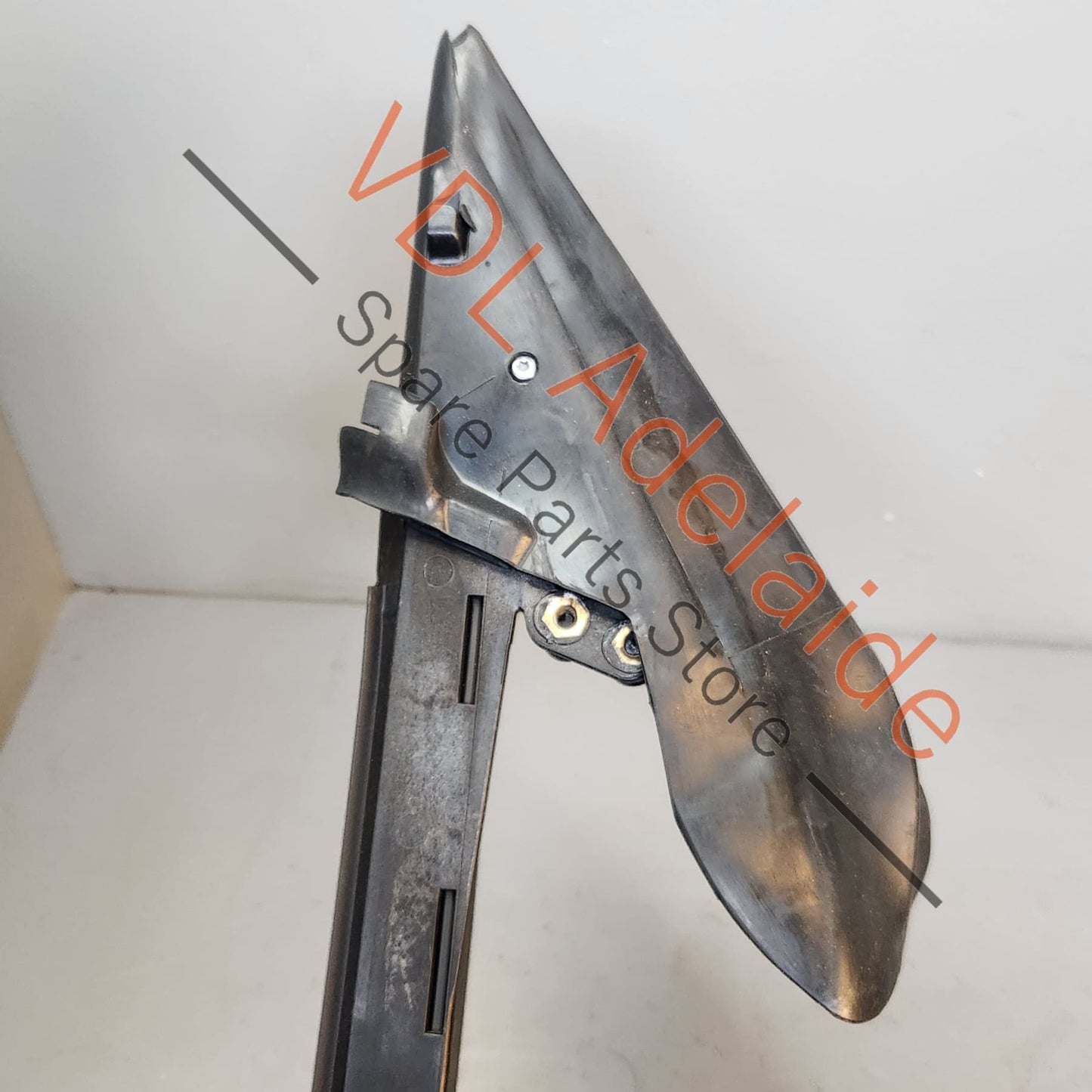 99153743104 99153754102 Porsche 911 Front Left Window Guide Channel 99153743104 99153754102