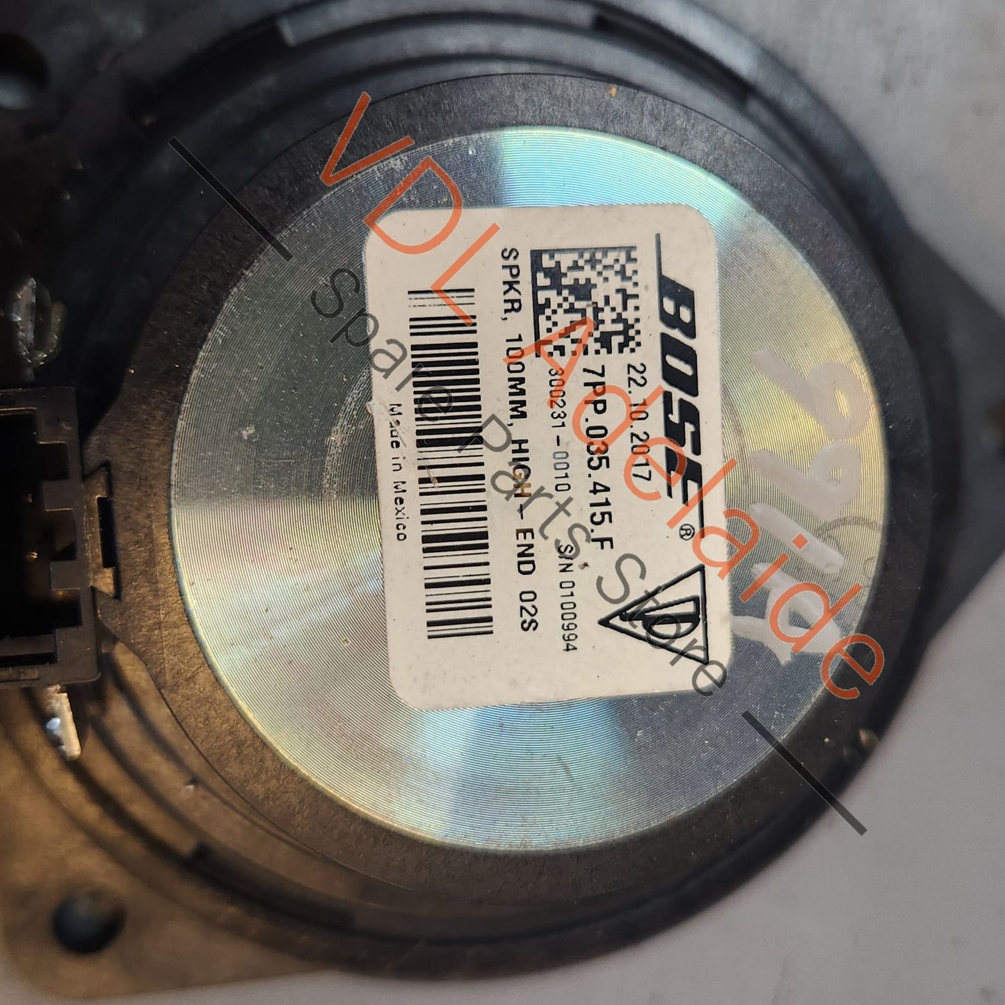 7PP035415F Porsche 911 BOSE Mid Tone Speaker 7PP035415F