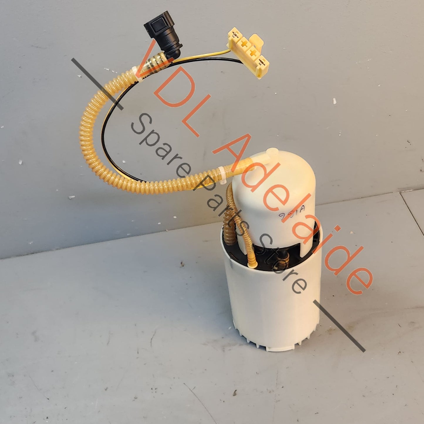 9P1919087B 9P1919087 Porsche 911 In Tank Fuel Pump 9P1919087 9P1919087B