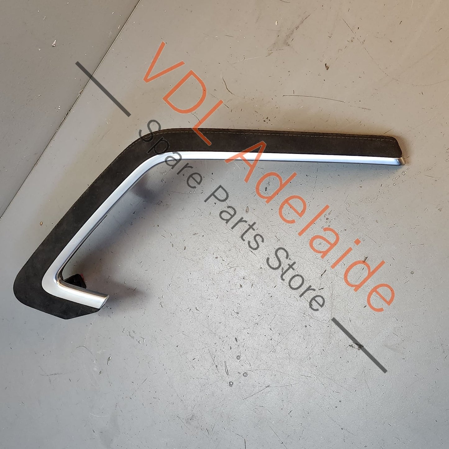 991555533012W0 Porsche 911 Left Side Alcantara Door Trim Interior Grab Handle 99155553301 2W0