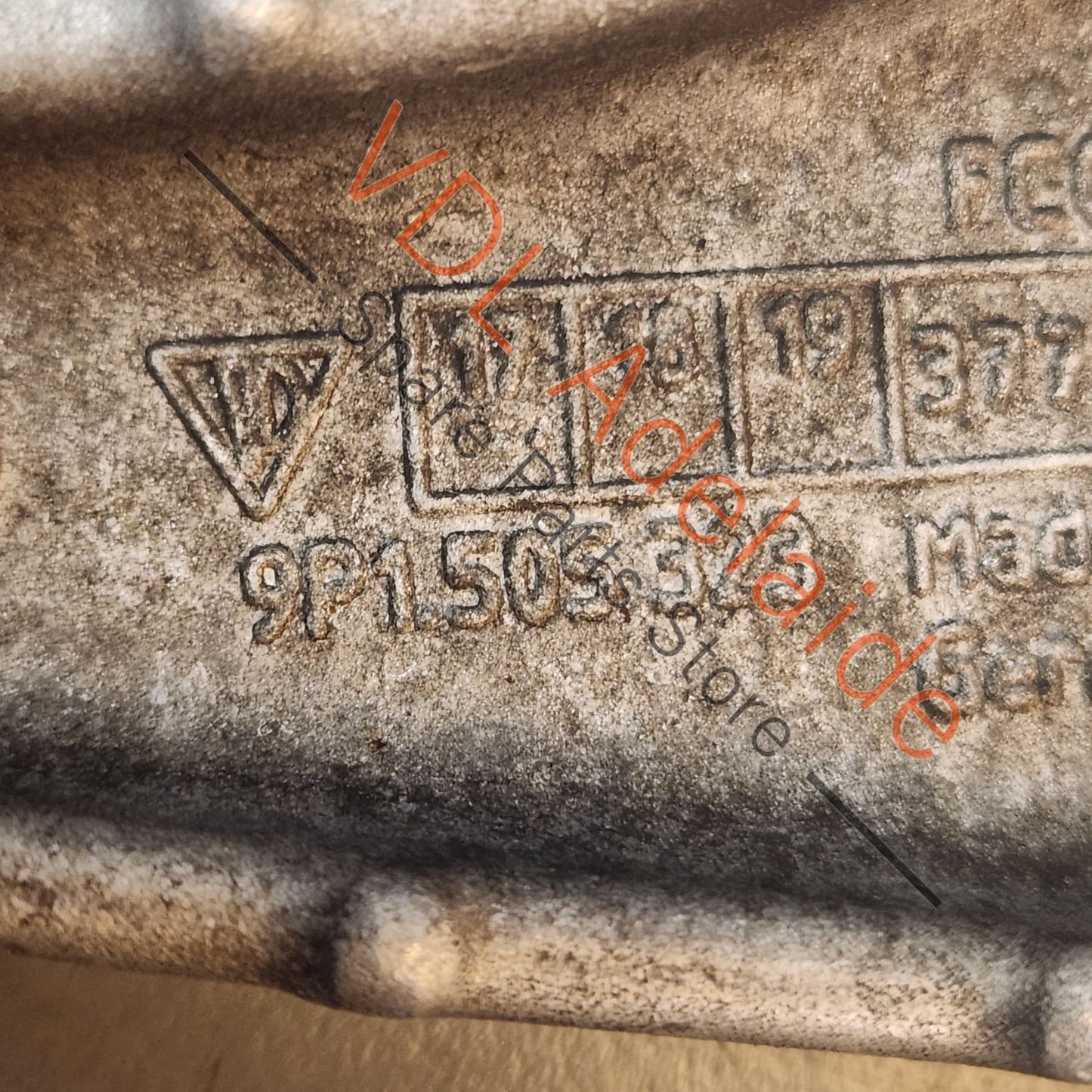 9P1505311 9P1505323
99133105321 Porsche 911 Rear Lower Control Arm 9P1505311