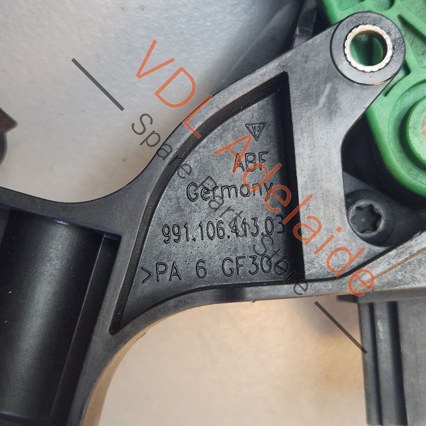99110641303 Porsche 911 Front Suspension Level Sensor 99134302101