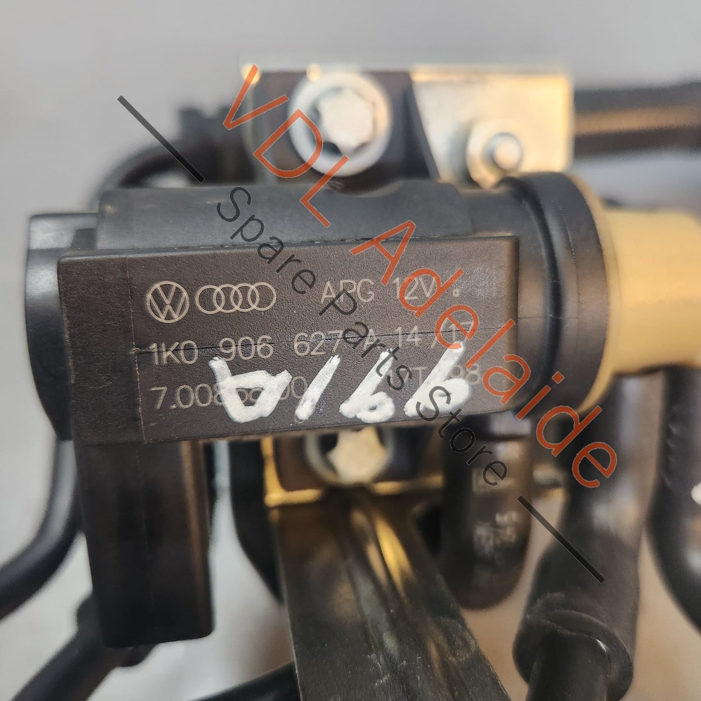 9A790662700 PAB906627A 1K0906627A Porsche 911 Vacuum Pressure Converter with Hoses 9A790662700 PAB906627A 1K0906627A