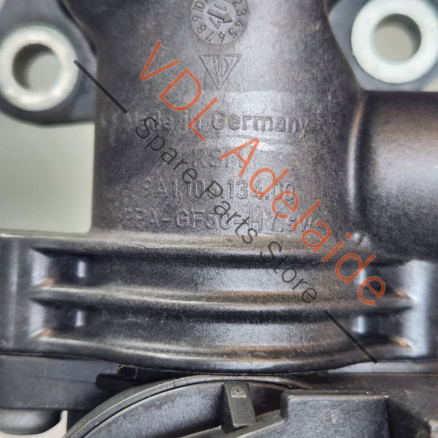 9A110613400 9A110655504 0PB121959 Porsche 911 Coolant Valve & Connection Piece 9A110613400 0PB121959