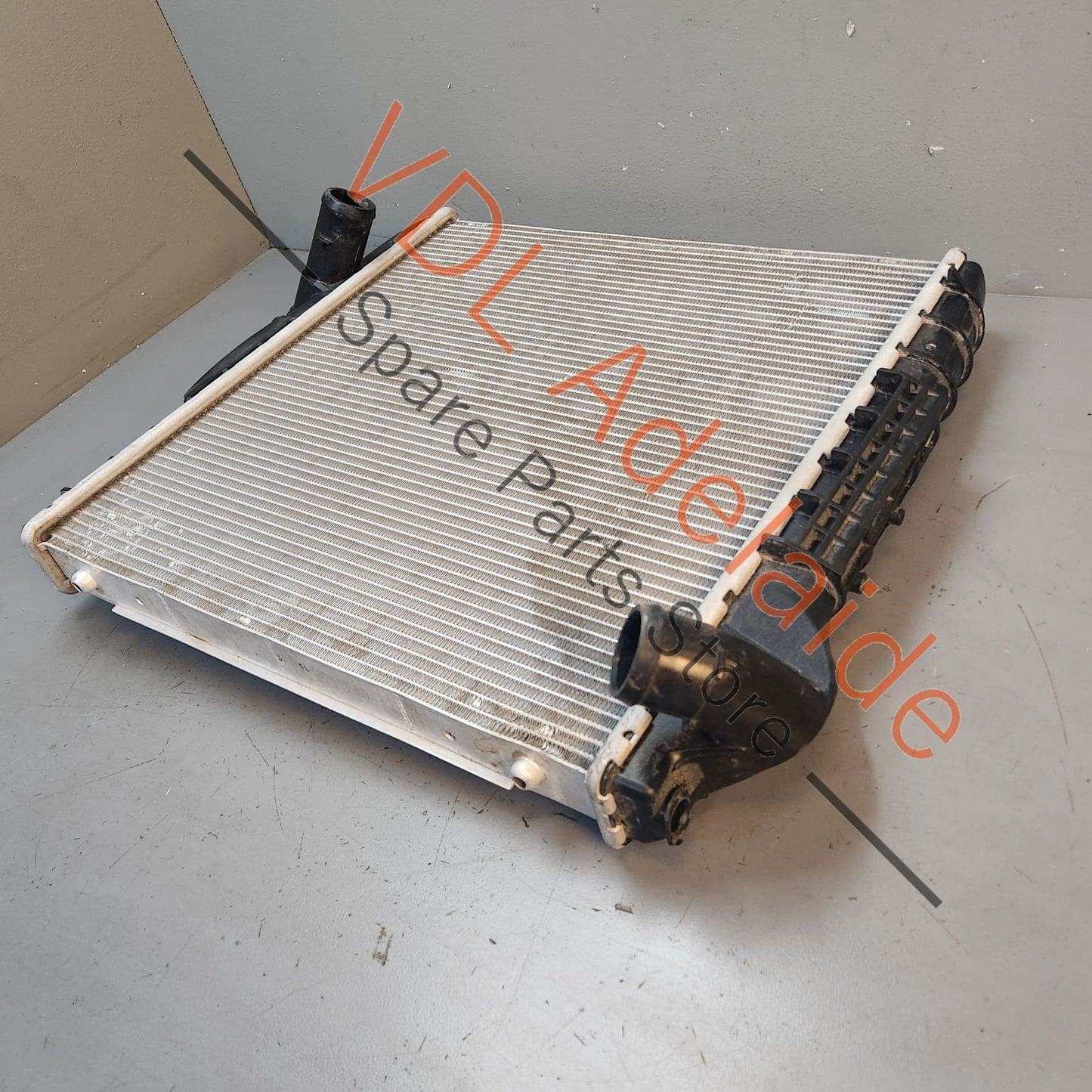 9P1121251 Porsche 911 991.2 Left Side Front Radiator 9P1121251