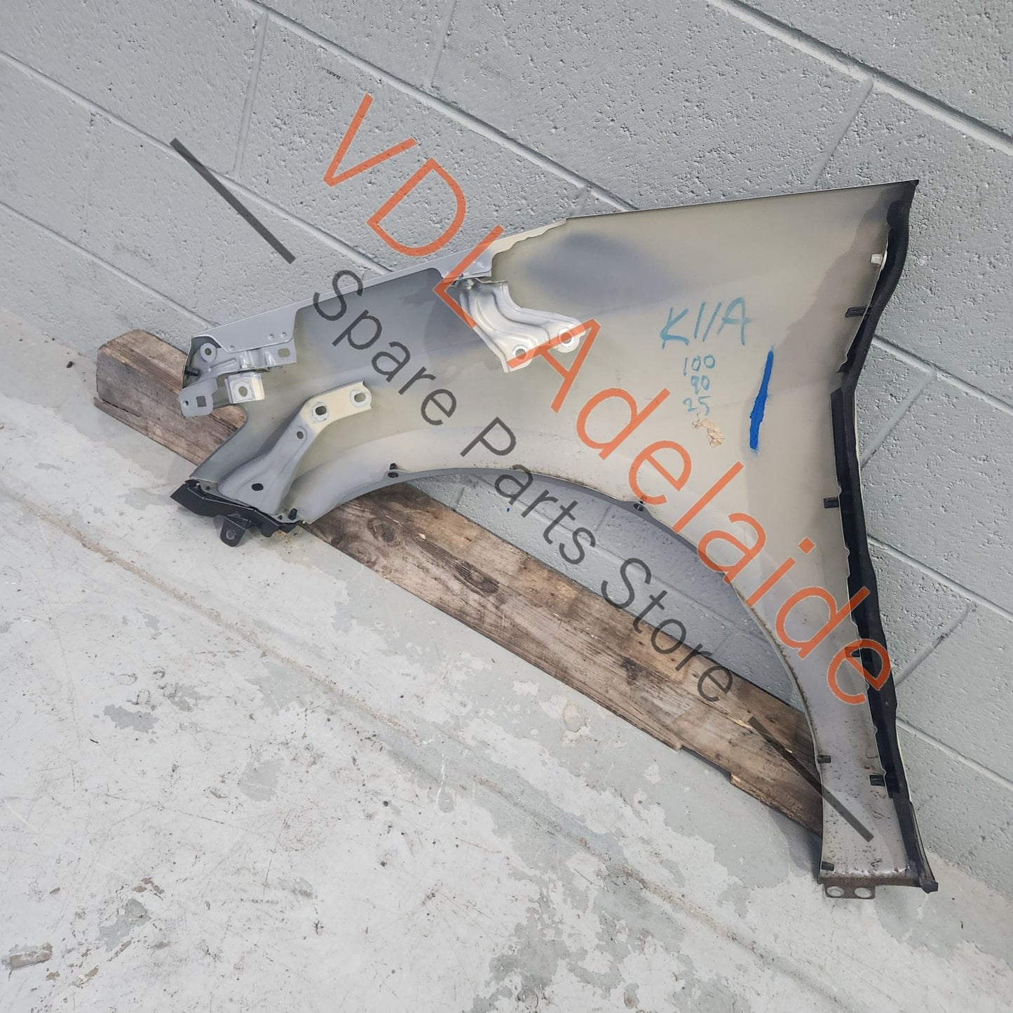 10E821022C 10E821136B Cupra Born K11 Front Right Fender Wing Panel 10E821022C Vapor Grey C2C2 / A7C