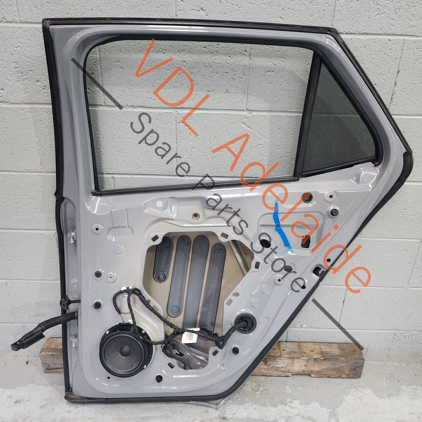 10A833056G Cupra Born K11 Rear Right Door Shell Panel 10A833056G Vapor Grey C2C2 / A7C