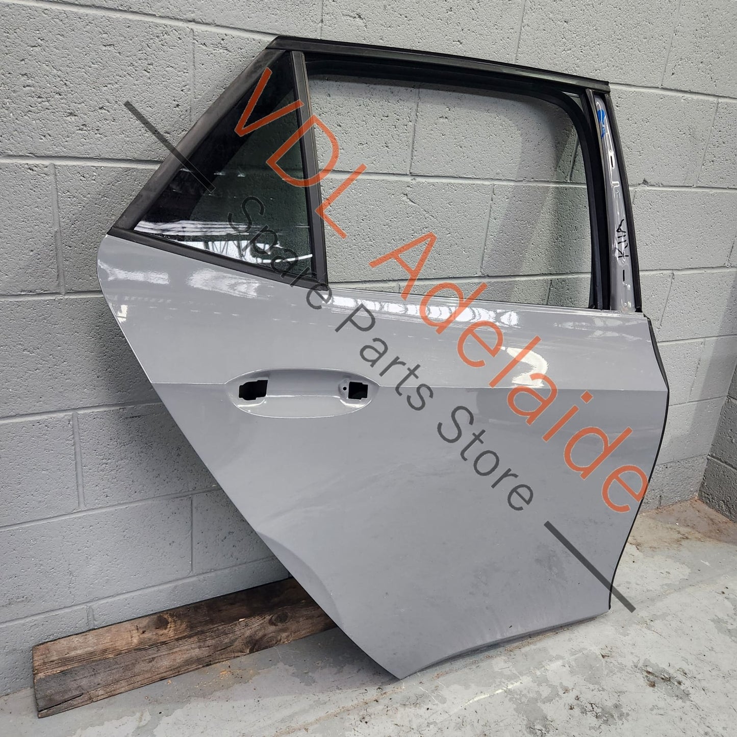 10A833056G Cupra Born K11 Rear Right Door Shell Panel 10A833056G Vapor Grey C2C2 / A7C
